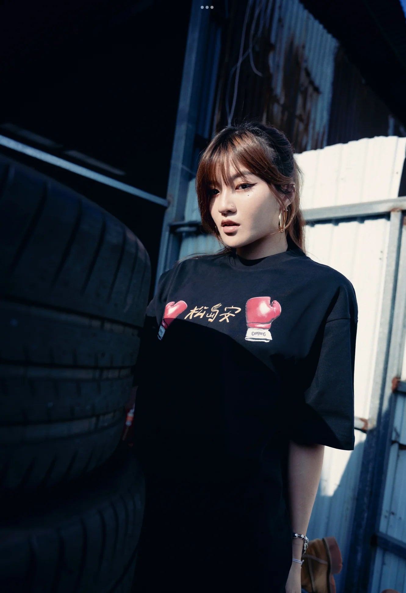 松島安 x Conjure Tee / Black