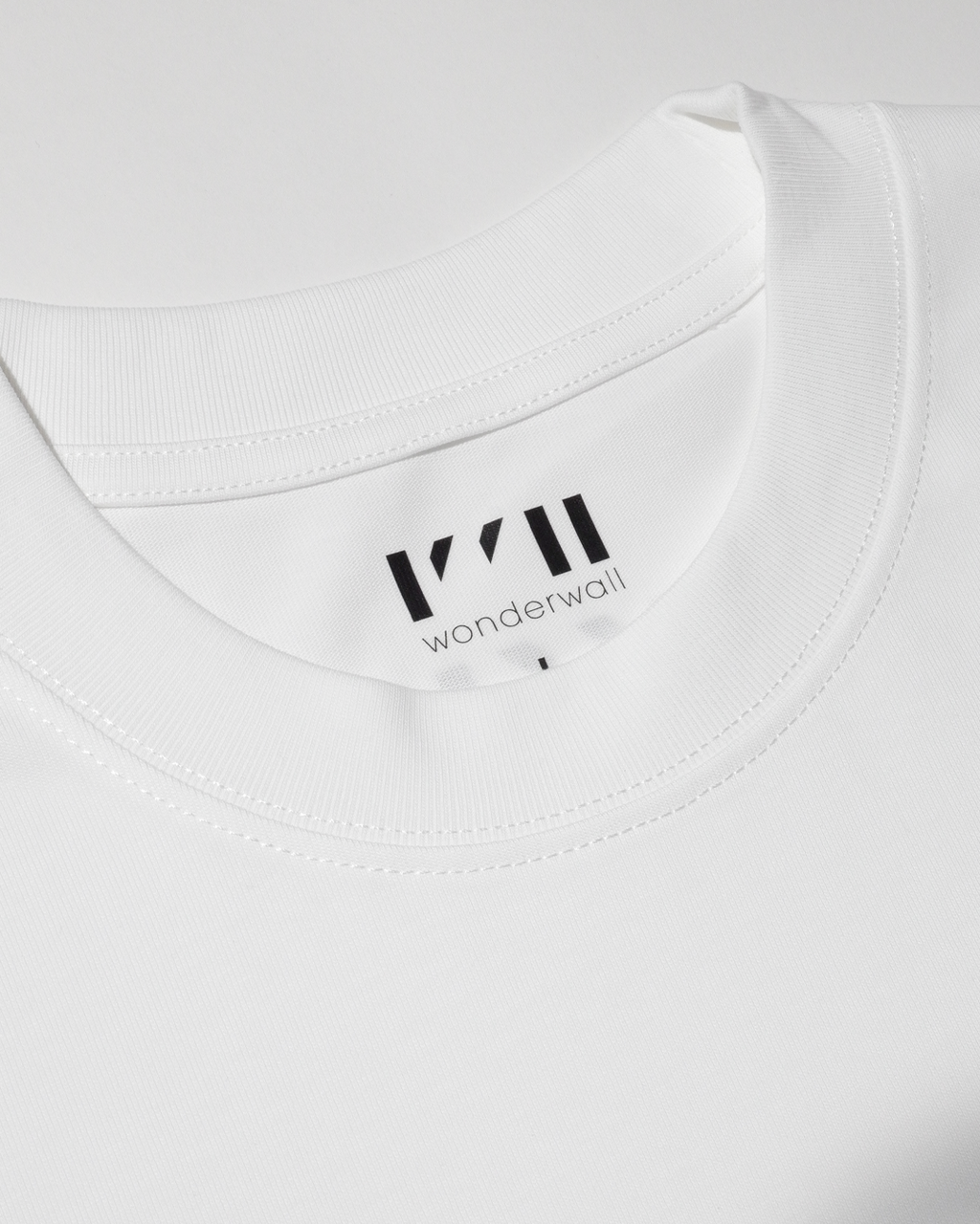 WONDERWALL Gallery Tee / White