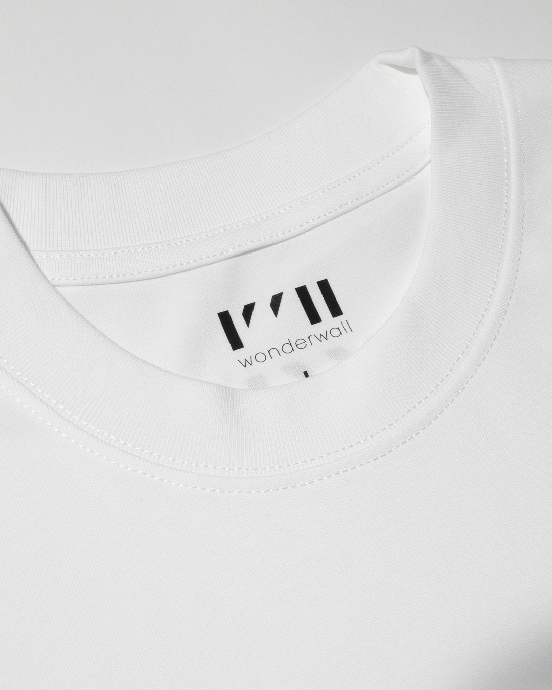 WONDERWALL Gallery Tee / White